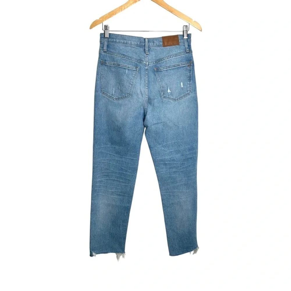 Madewell Classic Straight Jeans in Corrie Wash Step-Hem Edition Woman’s Size 27